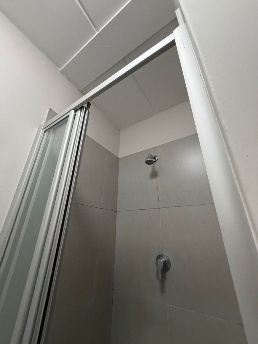 To Let 2 Bedroom Property for Rent in Bult North North West